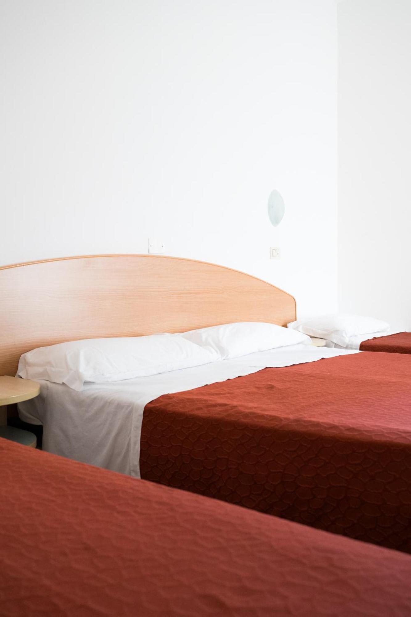 Hotel Chery 밀라노마리티마 외부 사진